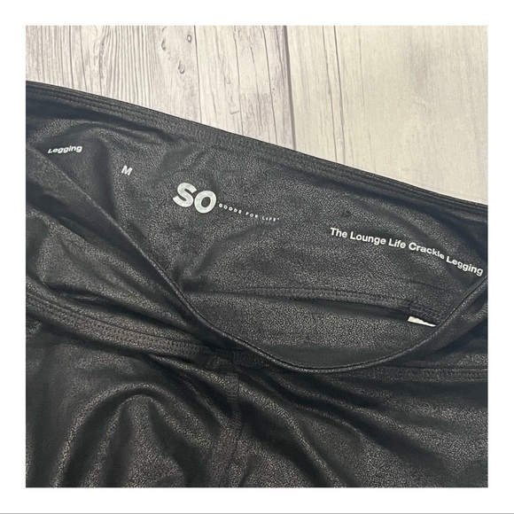🩶 Crackle Legging || SO Goods for Life || Size Medium (Juniors) 🖤 - Picture 4 of 5